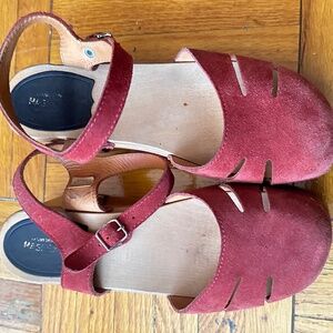 Hasbeens Red Suede Clogs